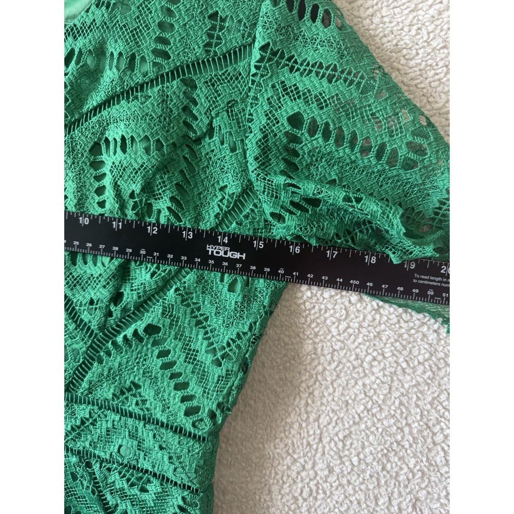 Bardot Green Lace Dress Size XS Sheath Short Sleeve Zip Back Elegant - Picture 8 of 9